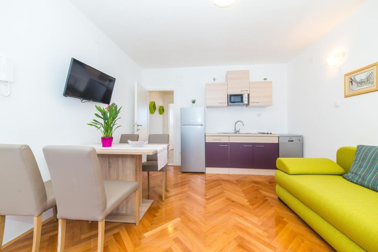 Appartamento Apartman Dodo Spalato Esterno foto